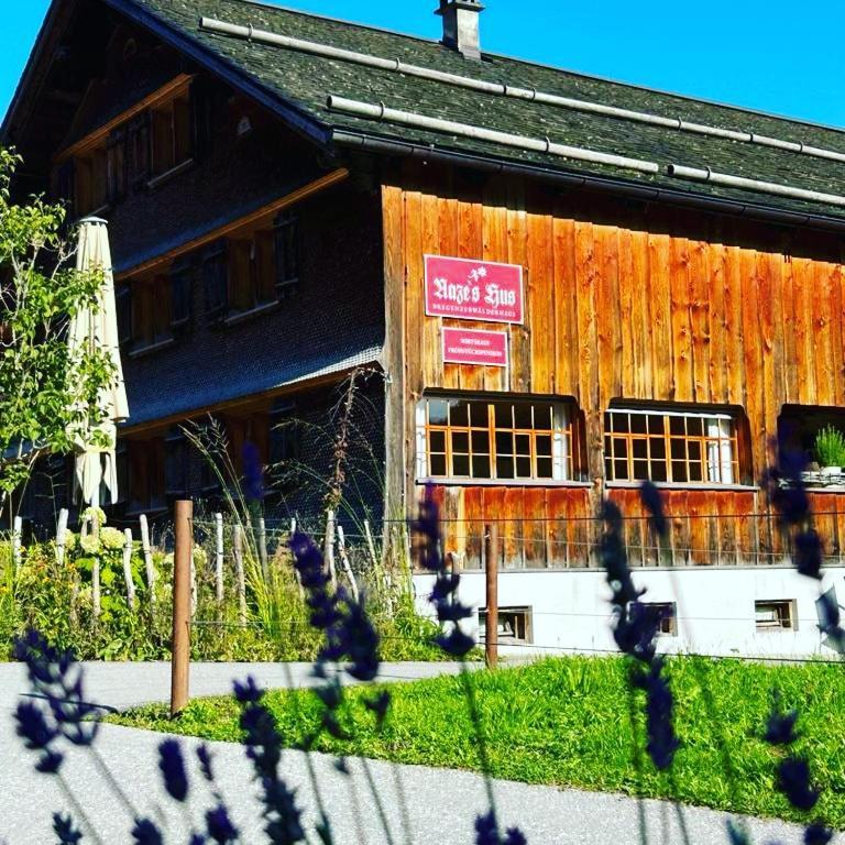 Naze'S Hus Mellau Hotel Eksteriør billede